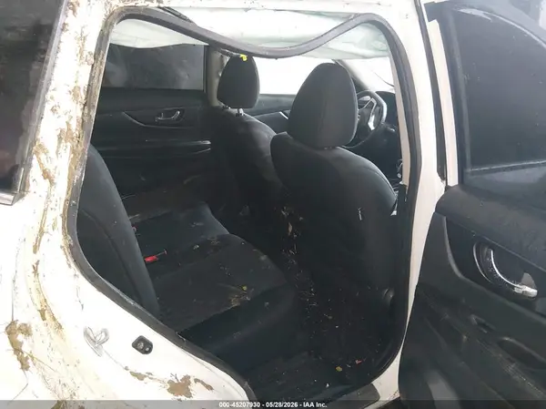 5N1AT2MT6JC798351 2018 NISSAN ROGUE - Image 8