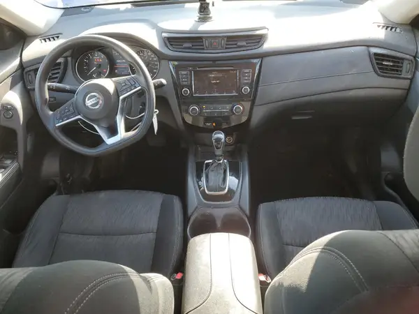 5N1AT2MT6JC813253 2018 NISSAN ROGUE - Image 8