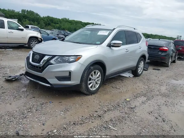 5N1AT2MT6JC816251 2018 NISSAN ROGUE - Image 2