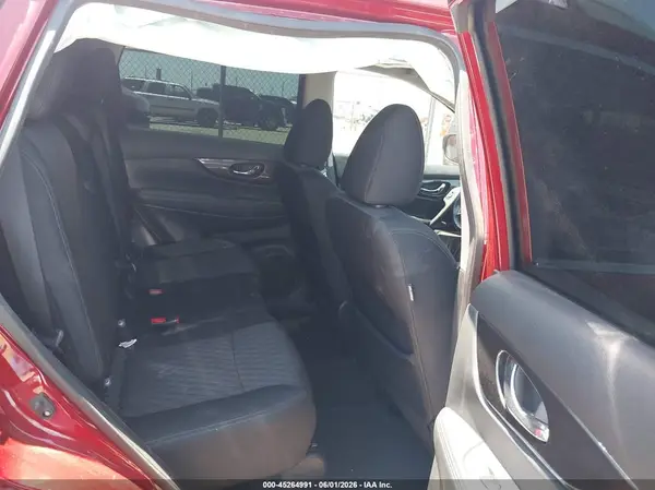 5N1AT2MT6JC818727 2018 NISSAN ROGUE - Image 8