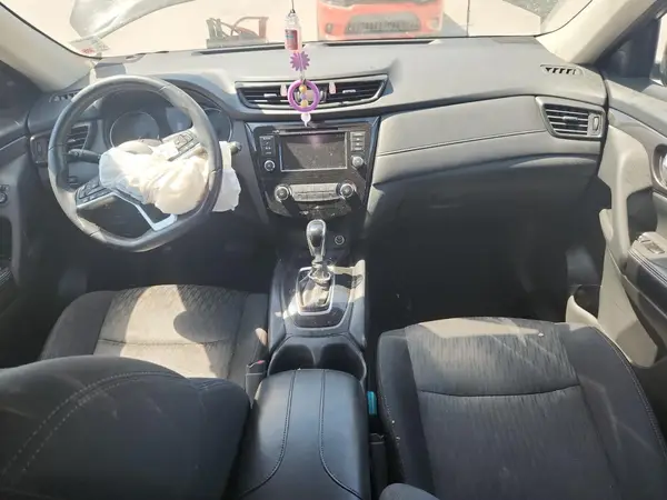 5N1AT2MT6JC830490 2018 NISSAN ROGUE - Image 8