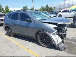 5N1AT2MT6JC832109 2018 NISSAN ROGUE