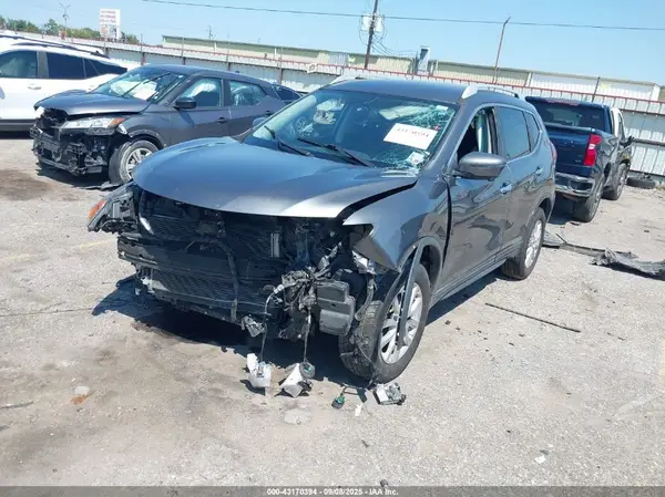 5N1AT2MT6JC838895 2018 NISSAN ROGUE - Image 2