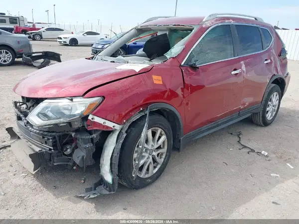 5N1AT2MT6JC838900 2018 NISSAN ROGUE - Image 2
