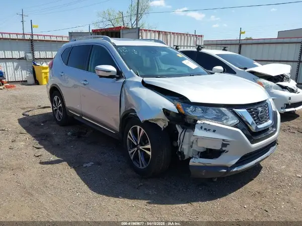 5N1AT2MT6JC844714 2018 NISSAN ROGUE - Image 1