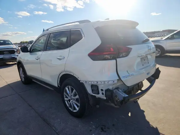 5N1AT2MT6JC850304 2018 NISSAN ROGUE - Image 2