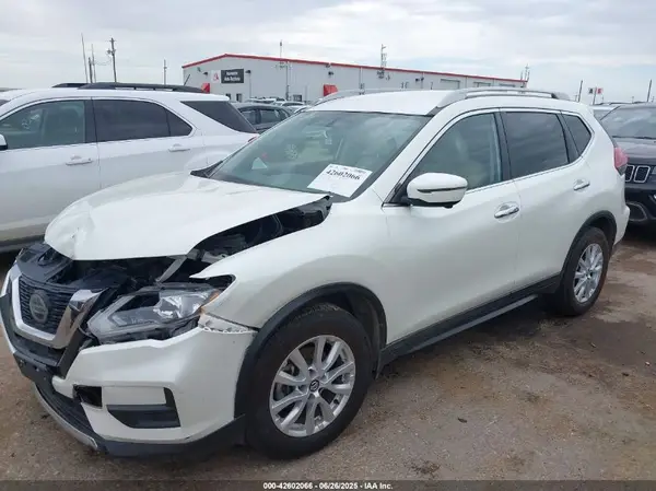5N1AT2MT6JC851646 2018 NISSAN ROGUE - Image 2