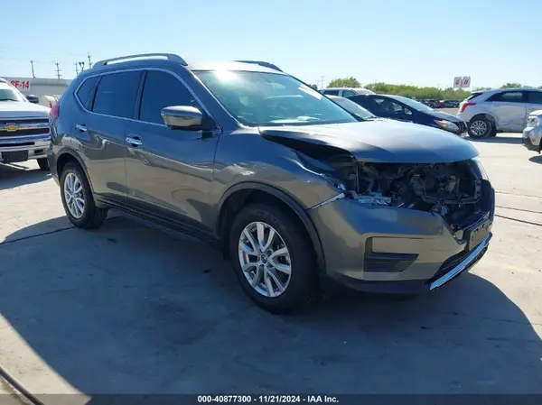 5N1AT2MT6JC852165 2018 NISSAN ROGUE - Image 1