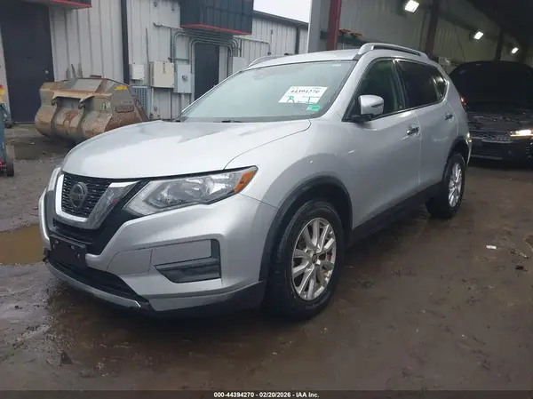 5N1AT2MT6KC700999 2019 NISSAN ROGUE - Image 2