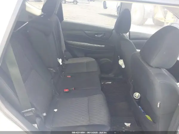 5N1AT2MT6KC706012 2019 NISSAN ROGUE - Image 8