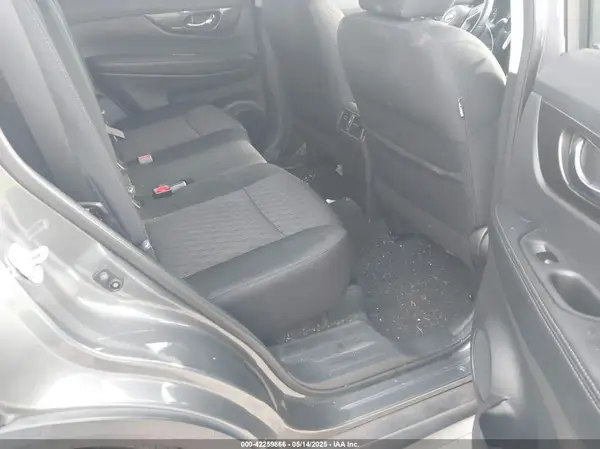 5N1AT2MT6KC733260 2019 NISSAN ROGUE - Image 8