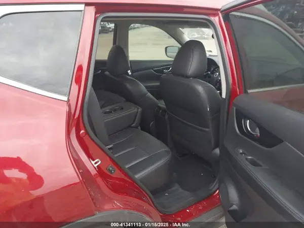 5N1AT2MT6KC735574 2019 NISSAN ROGUE - Image 8
