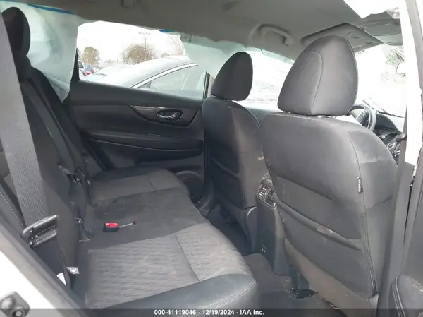 5N1AT2MT6KC737955 2019 NISSAN ROGUE - Image 8