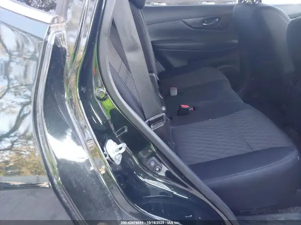 5N1AT2MT6KC744890 2019 NISSAN ROGUE - Image 8