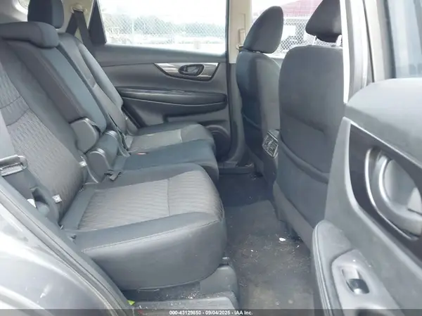 5N1AT2MT6KC748535 2019 NISSAN ROGUE - Image 8