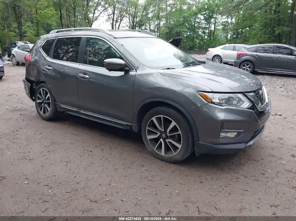 5N1AT2MT6KC759034 2019 NISSAN ROGUE - Image 1