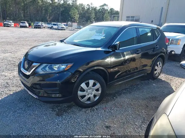 5N1AT2MT6KC768851 2019 NISSAN ROGUE - Image 2