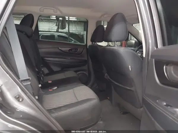 5N1AT2MT6KC770194 2019 NISSAN ROGUE - Image 8