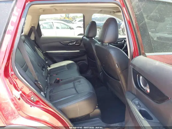 5N1AT2MT6KC795645 2019 NISSAN ROGUE - Image 8