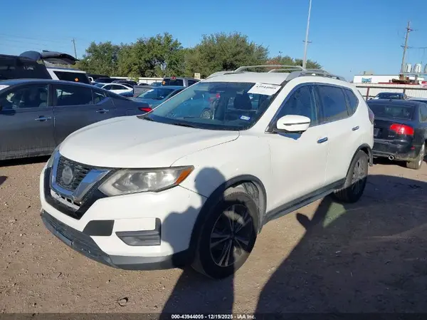 5N1AT2MT6KC797525 2019 NISSAN ROGUE - Image 2