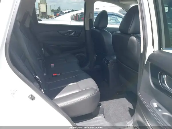 5N1AT2MT6KC805851 2019 NISSAN ROGUE - Image 8
