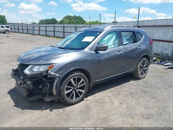 5N1AT2MT6KC806658 2019 NISSAN ROGUE - Image 2