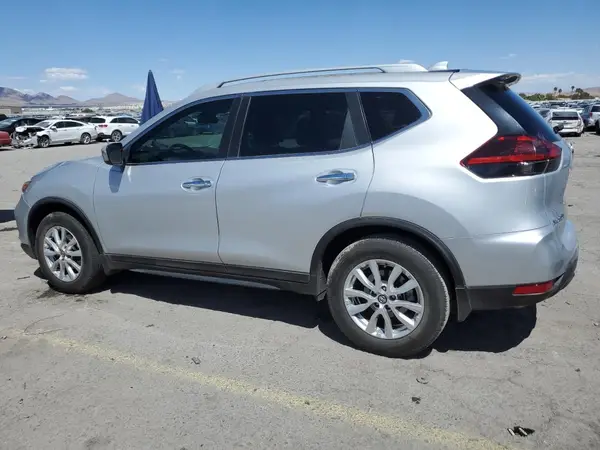 5N1AT2MT6KC811990 2019 NISSAN ROGUE - Image 2