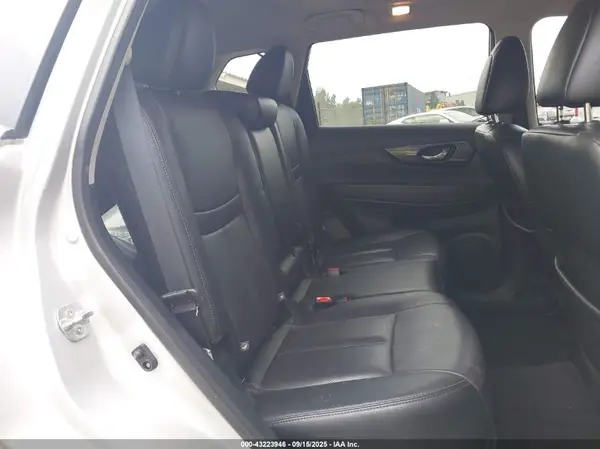 5N1AT2MT6KC818115 2019 NISSAN ROGUE - Image 8