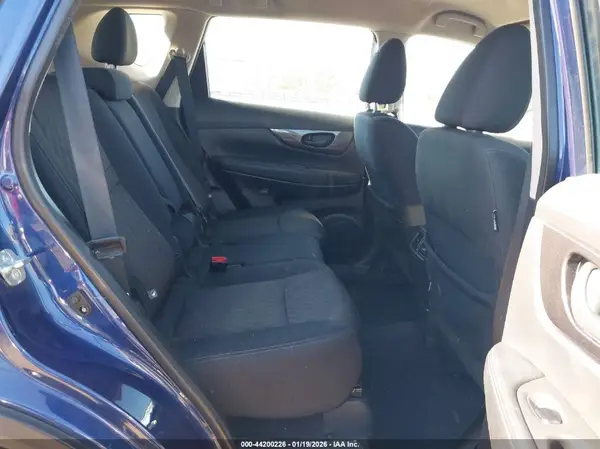 5N1AT2MT6KC818227 2019 NISSAN ROGUE - Image 8