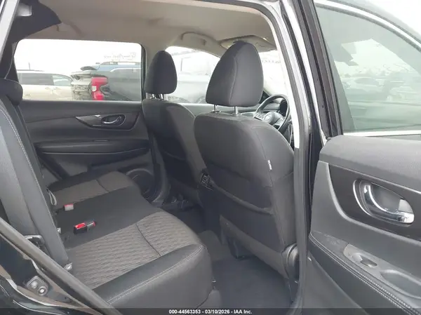 5N1AT2MT6KC828921 2019 NISSAN ROGUE - Image 8