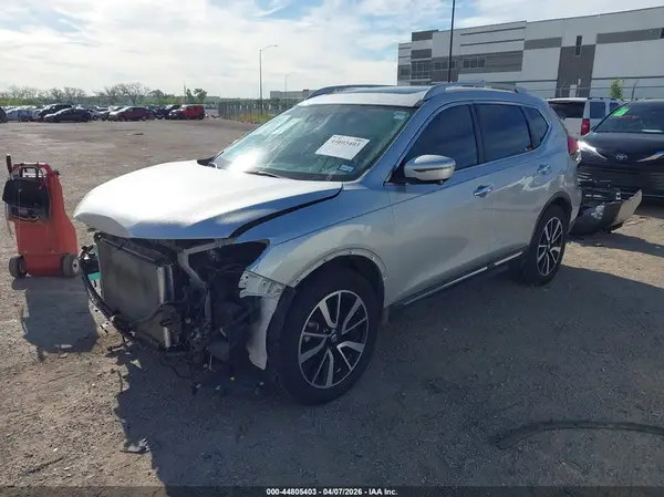 5N1AT2MT6KC830779 2019 NISSAN ROGUE - Image 2