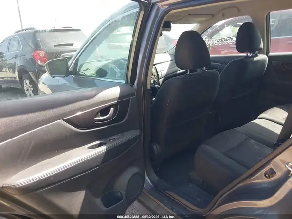 5N1AT2MT6KC835013 2019 NISSAN ROGUE - Image 8
