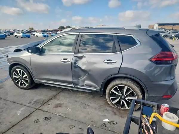 5N1AT2MT6LC717626 2020 NISSAN ROGUE - Image 2