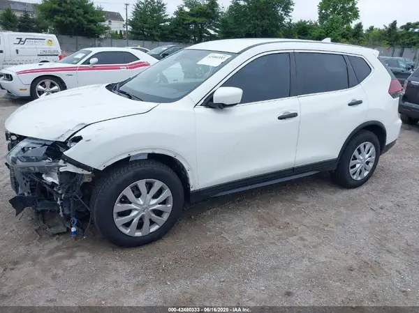 5N1AT2MT6LC782363 2020 NISSAN ROGUE - Image 2