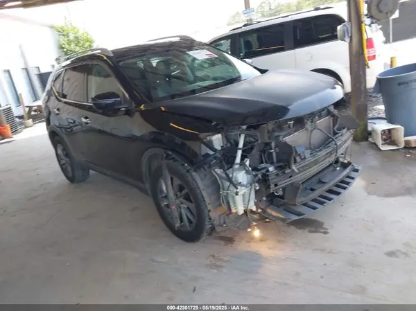5N1AT2MT7GC744226 2016 NISSAN ROGUE - Image 1