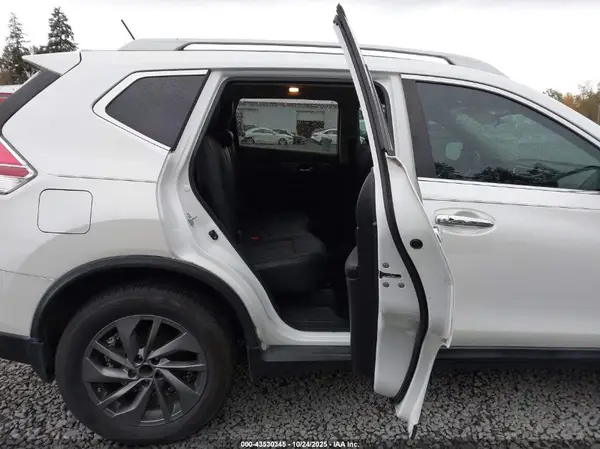 5N1AT2MT7GC745179 2016 NISSAN ROGUE - Image 8