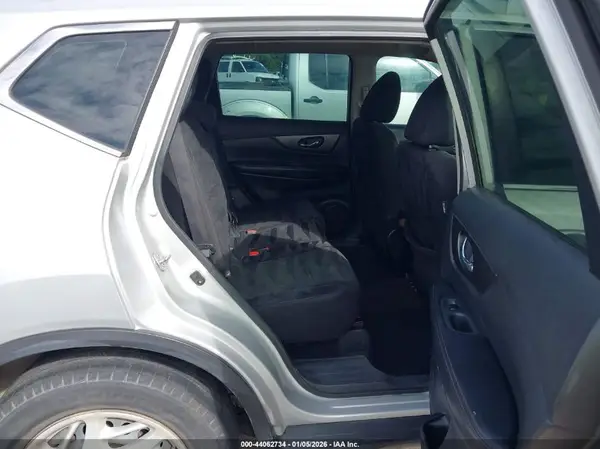 5N1AT2MT7GC811603 2016 NISSAN ROGUE - Image 8