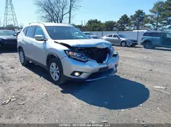 5N1AT2MT7GC819667 2016 NISSAN ROGUE