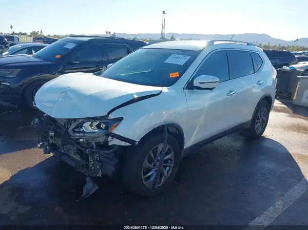 5N1AT2MT7GC868223 2016 NISSAN ROGUE - Image 2