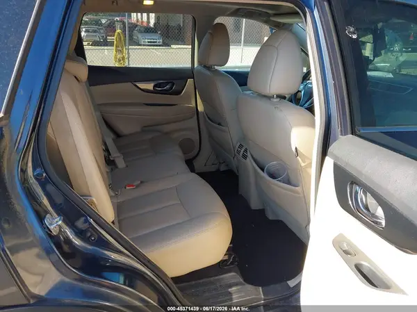 5N1AT2MT7GC875513 2016 NISSAN ROGUE - Image 8