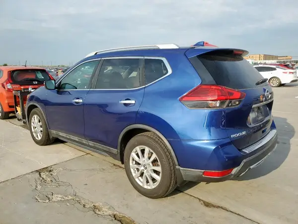 5N1AT2MT7HC735947 2017 NISSAN ROGUE - Image 2