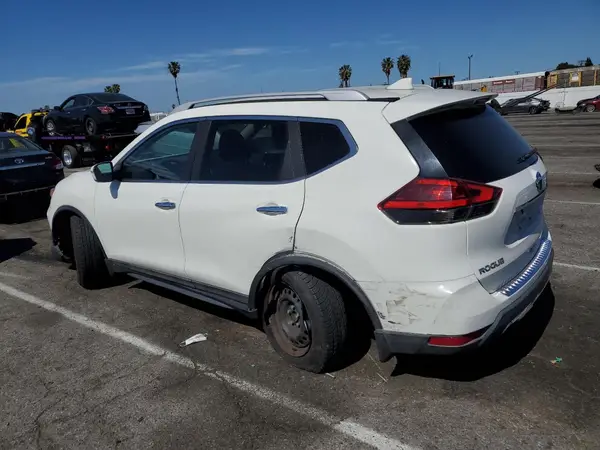 5N1AT2MT7HC737424 2017 NISSAN ROGUE - Image 2