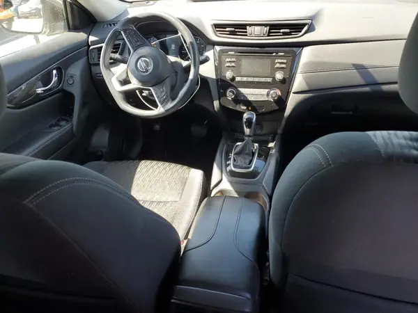 5N1AT2MT7HC737424 2017 NISSAN ROGUE - Image 8