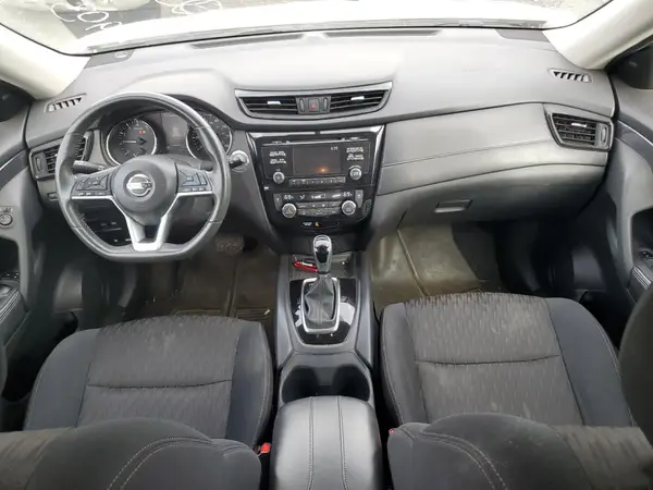 5N1AT2MT7HC745622 2017 NISSAN ROGUE - Image 8