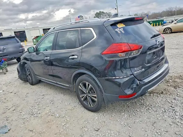 5N1AT2MT7HC760525 2017 NISSAN ROGUE - Image 2