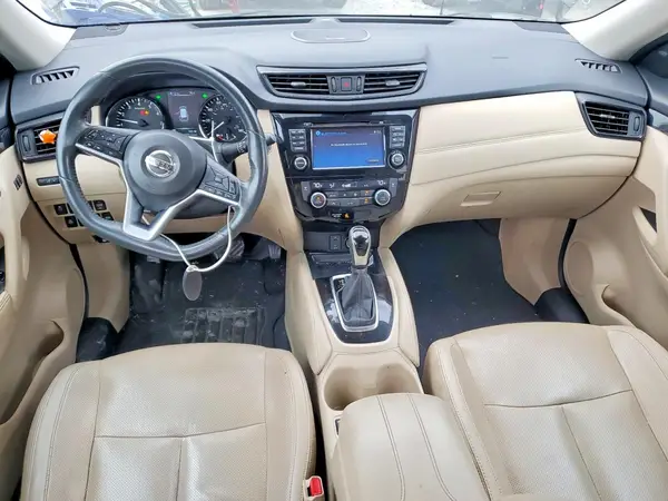 5N1AT2MT7HC760525 2017 NISSAN ROGUE - Image 8