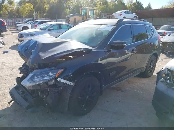 5N1AT2MT7HC770360 2017 NISSAN ROGUE - Image 2