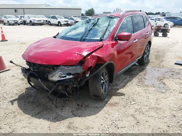 5N1AT2MT7HC779415 2017 NISSAN ROGUE - Image 2