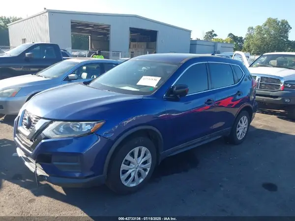 5N1AT2MT7HC784078 2017 NISSAN ROGUE - Image 2