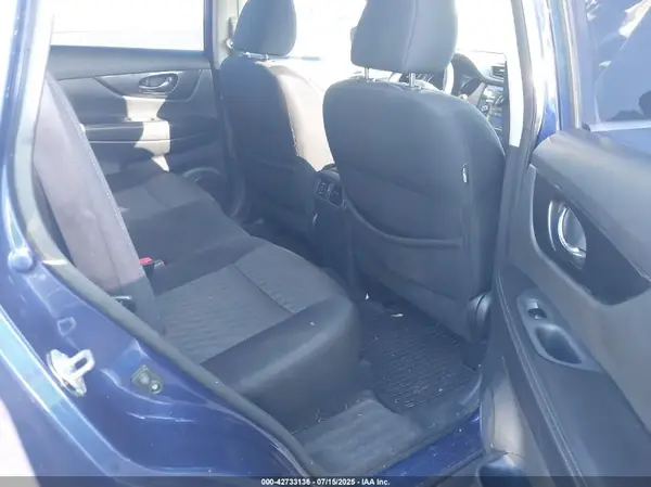 5N1AT2MT7HC784078 2017 NISSAN ROGUE - Image 8